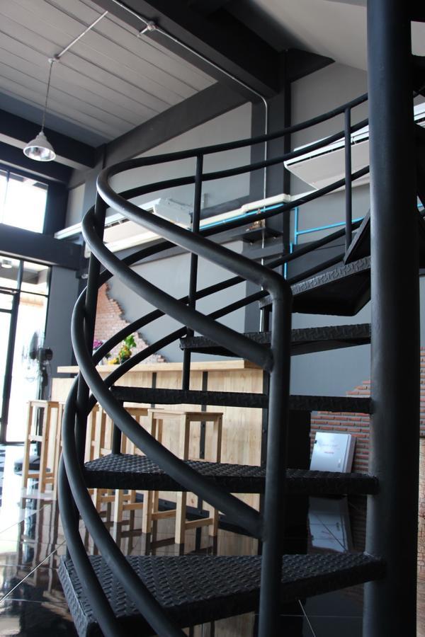 The Logbook Room And Cafe' Chonburi Exterior photo